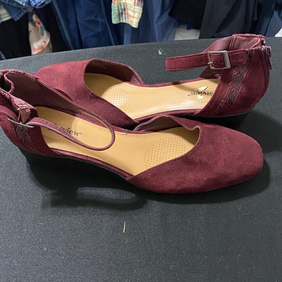 Comfortview Aurelia Women's Deep‎ Wine Flats Size 12W ankle strap wedge heel - Picture 5 of 13